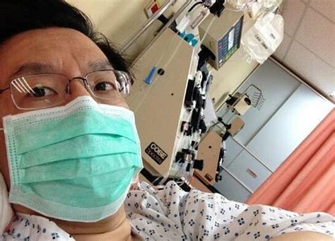 李开复首晒治疗照 宣布癌症治愈自称“李康复”_ 视频中国