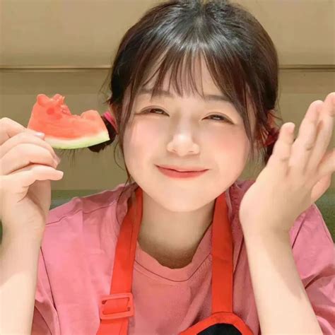 甜美女生头像真人图文版