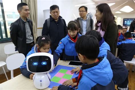 信息港小学获批成为首批“央馆人工智能课程”规模化应用试点校