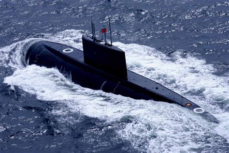 海军常规潜艇已装备鹰击18反舰导弹
