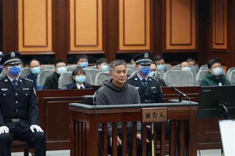 甘肃武威原副市长姜保红受贿案一审开庭，被控受贿1439万