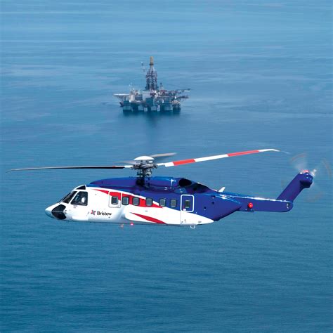 驻港部队出动舰艇直升机进行例行性海空巡逻 - 海洋财富网