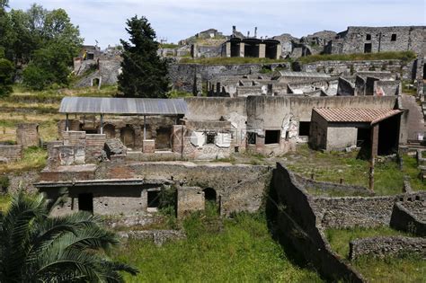 古罗马城庞贝的废墟大约两千年前79号广告高清图片下载-正版图片303843896-摄图网