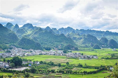 去贵州旅游必去的十大景点推荐，贵州值得去的十大景点攻略-旅游官网