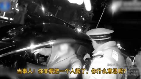 男子酒驾被查后又无证开车上高速 ，1小时被交警连查两次(含视频)_手机新浪网