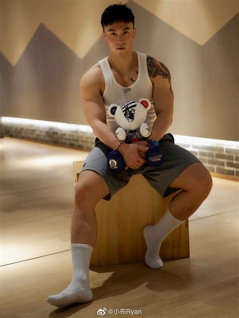 中国台湾健身帅哥肌肉男模Hank写真 摄影师stefan168cm 中国 台湾 健身迷网