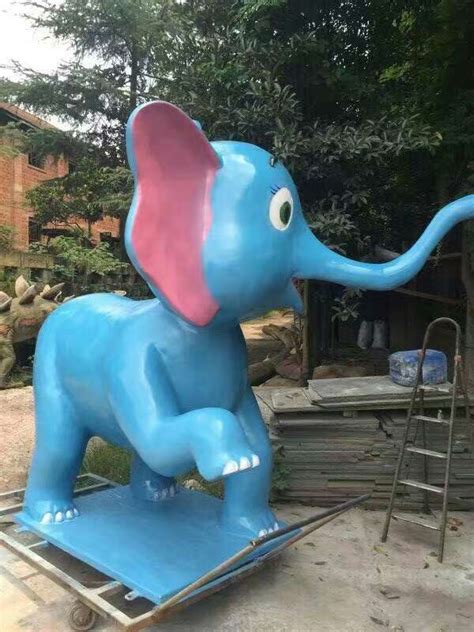 大象玻璃钢雕塑的象征意义-唐县雕塑工艺品厂