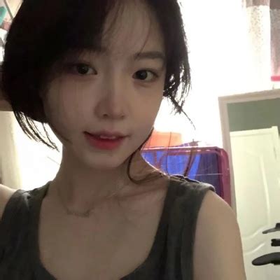 抖音很火的古风女生头像