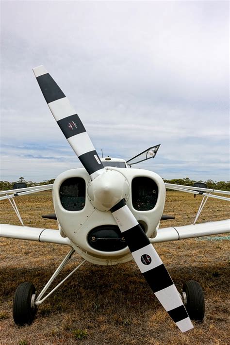 5K手机小型私人螺旋桨式飞机超高清壁纸 - 飞行器 - H128壁纸