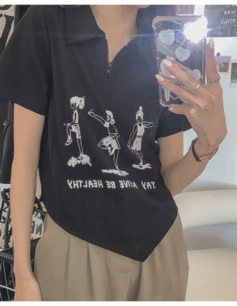 上衣短款甜美女生头像