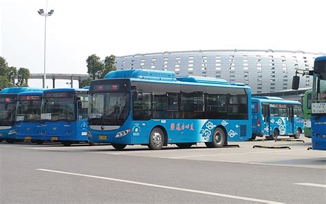 荆州规划建设3条快速公交线 力争2015年开建2条-新闻中心-荆州新闻网
