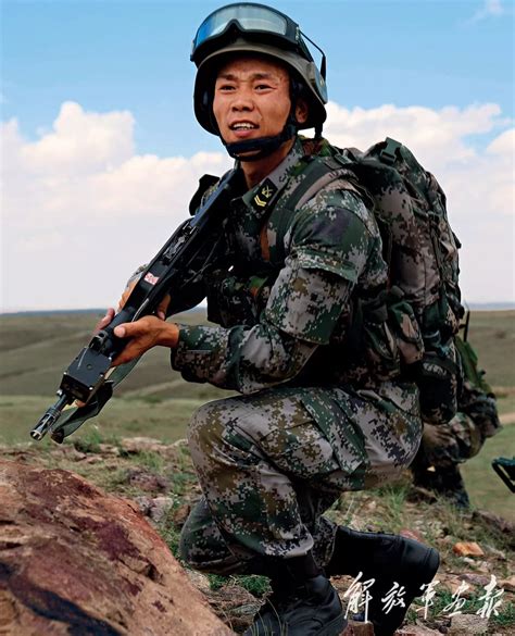 365天，陆军第80集团军阔步强军征程这一年 - 中国军网