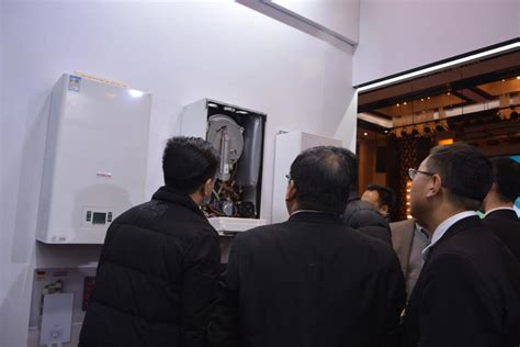普热惠独家冠名的壁挂炉新国标首场宣讲会在西安召开
