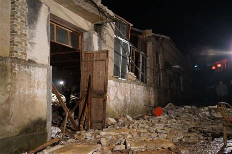 浙江省应急管理厅官方网站11月25日发布，金华开发区湖畔里项目在建工地23日发生一起钢结构架倒塌事故_腾讯视频