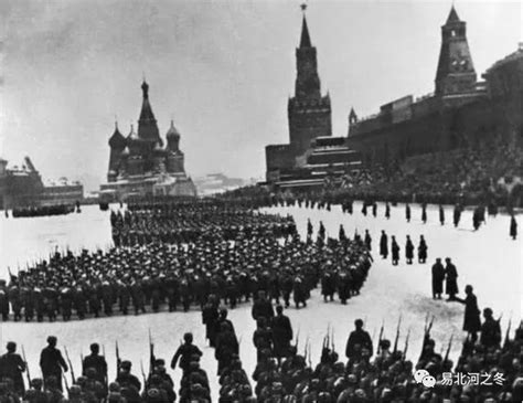 俄罗斯举行盛大红场阅兵 士兵重现1941年大阅兵盛况!_凤凰网视频_凤凰网