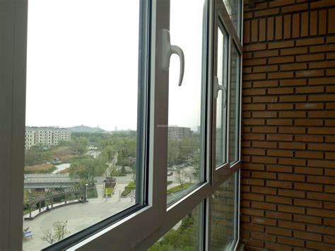 桂林建丰节能门窗有限公司主营坚美铝材，坚美铝合金门窗，坚美智能门窗，坚美断桥铝门窗