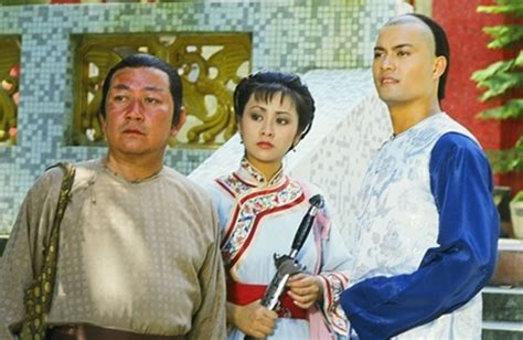 TVB冷门剧《吕四娘》剧照：郑裕玲的古装扮相，有没有时代感
