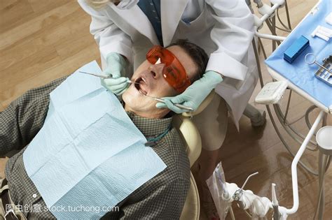 一般牙科医生月收入_牙科医生年收入_微信公众号文章
