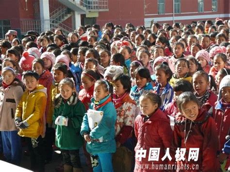 镜头中的青海藏区教育(组图) 各地新闻 烟台新闻网 胶东在线 国家批准的重点新闻网站