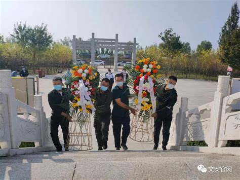 县退役军人事务局组织2021年度转业士官到烈士陵园开展祭扫活动-文安县人民政府
