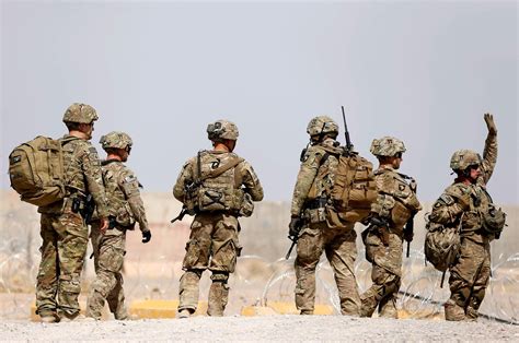 美军选出2012年度最美军事瞬间