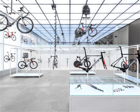 丹麦UNITED CYCLING高端自行车店面设计-设计风向