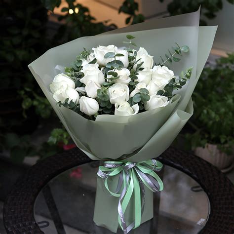 19支白玫瑰花束，英国全境送花