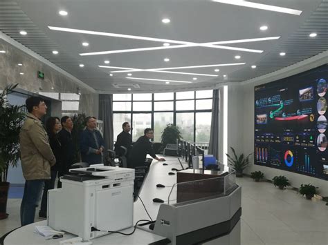 互联网公司办公室前台装修设计案例效果图_岚禾办公空间设计