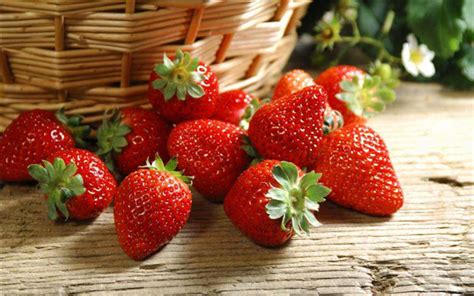 草莓的功效和作用有什么？多吃草莓对身体的好处