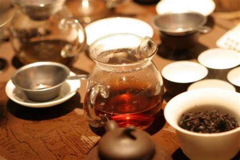 云南白茶与生普洱茶的功效与作用_普洱茶_绿茶说
