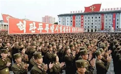 朝鲜阅兵集会庆建国70周年，这些看点你都发现了吗？ | 北晚新视觉