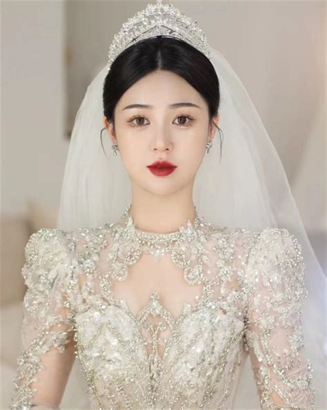 非主流发型新娘头像