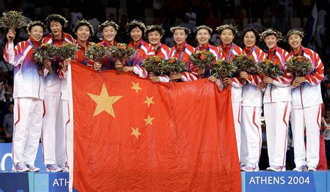 1981年中国女排首夺冠军，女排精神影响了一代人_凤凰网视频_凤凰网