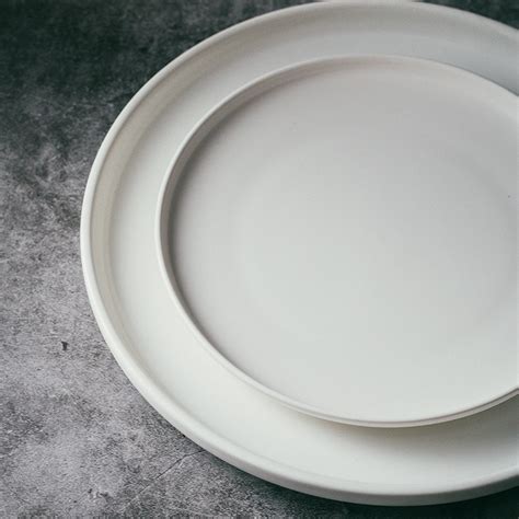 北欧陶瓷西餐盘牛排盘创意网红西式早餐盘平盘白色家用菜盘碟子_虎窝淘