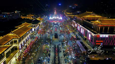 西安年，最中国。大唐不夜城灯会也很美。今年的西安确实不一样。