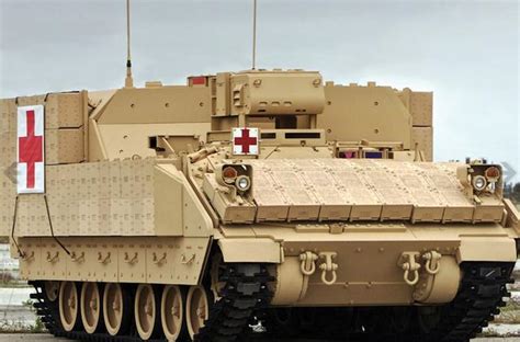 南非自研新型装甲车首次亮相阿布扎比防务展