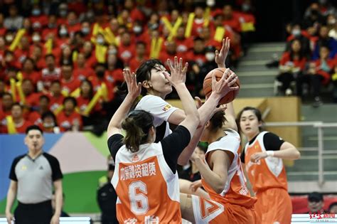 中国女篮26分优势击败劲敌比利时，小组第二晋级八强_比赛_对手_双方
