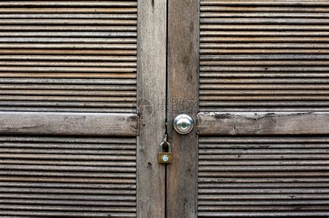 门把手和密钥洞墙纸出口隐私钥匙安全白色合金金子木头锁孔高清图片下载-正版图片322167002-摄图网