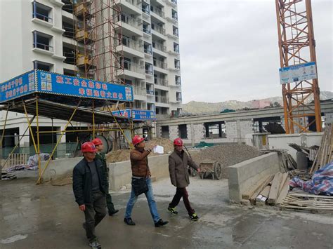 中国第一高楼 平安金融中心第二条“金腰带”开吊-建筑施工新闻-筑龙建筑施工论坛