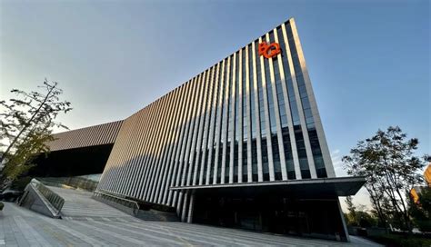 上海市长宁区人民政府-头条-长宁数字经济亿元以上交易量电子商务平台交易总额居上海首位！