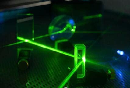 Laser & Photonics Rev.：高分辨率微波光子成像雷达芯片-光电汇