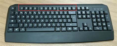 笔记本键盘按键怎么拆