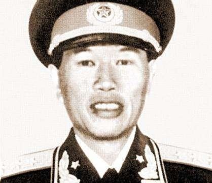 陈明仁起义后，他的兵团副司令却逃跑，被俘后改造了长达25年