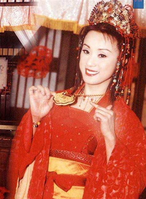 历史上的今天10月3日_1966年盖鸣晖出生。盖鸣晖，香港粤剧女演员