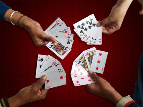 打扑克牌的方法（你还在打牌吗？扑克手法详解告诉你为啥输！） | 说明书网