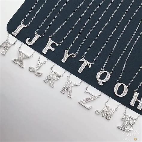 名字项链厂家 钛钢字母锁骨链 银S925时尚简约情人礼物一条起做-阿里巴巴