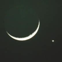 月亮旁边最亮的一颗星是什么星(月亮附近的亮星名称)-海诗网