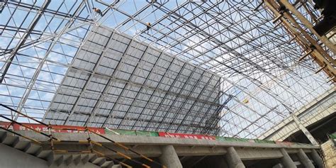 造型比翼齐飞！四川首个网架钢结构城市轨道交通车站开始网架施工