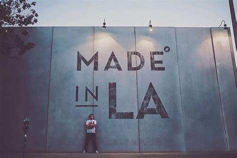 美国旅游攻略里洛杉矶出名的网红墙，大老远花时间去拍照值得吗|好莱坞|洛杉矶|网红_新浪新闻