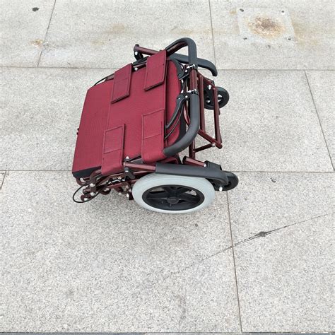 老人手推车可坐代步可推老年人轻便折叠多功能四轮助步器购物车-阿里巴巴